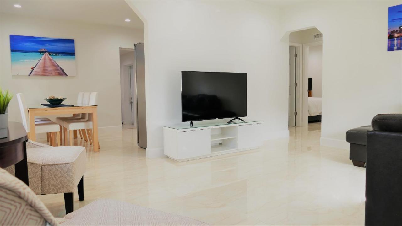 Villa Miami-Airport Oasis Vip House Esterno foto