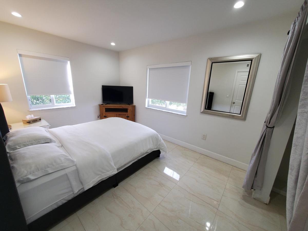 Villa Miami-Airport Oasis Vip House Esterno foto